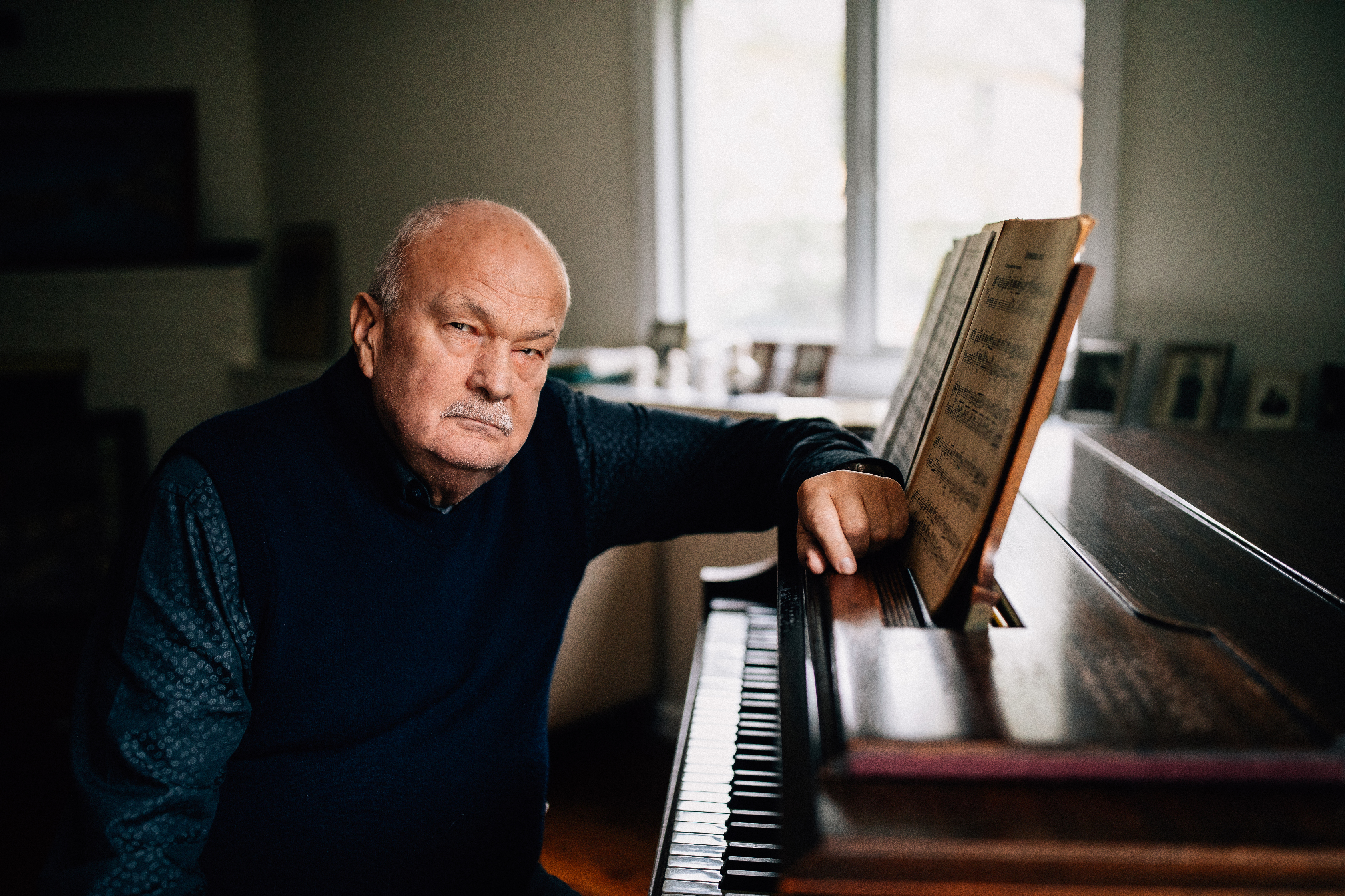 Shashandstudentsphoto3b